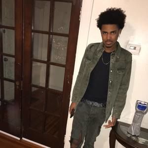 Meet your Posher, Luis